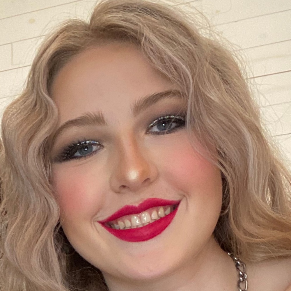 Meet your Posher, Tabitha